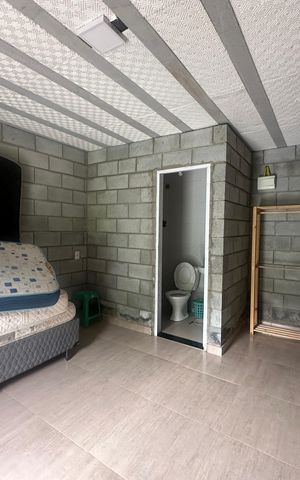 Casa à venda com 300m², 4 quartos e 8 vagas Casa à venda com 300m², 4 quartos e 8 vagasSuíte 2