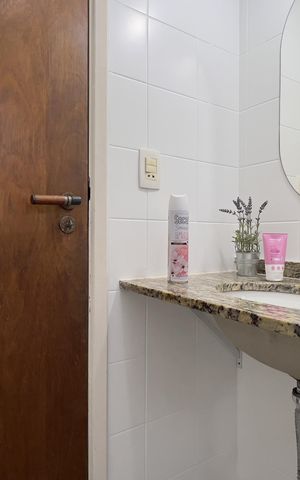 Apartamento à venda com 90m², 3 quartos e 2 vagas Apartamento à venda com 90m², 3 quartos e 2 vagasBanheiro da Suíte