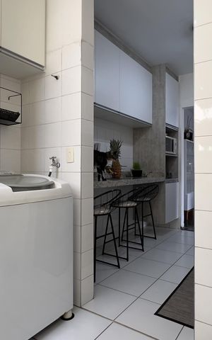 Apartamento à venda com 90m², 3 quartos e 2 vagas Apartamento à venda com 90m², 3 quartos e 2 vagasCozinha e Área de Serviço
