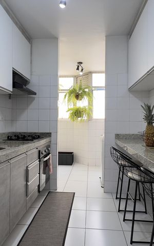 Apartamento à venda com 90m², 3 quartos e 2 vagas Apartamento à venda com 90m², 3 quartos e 2 vagasCozinha e Área de Serviço