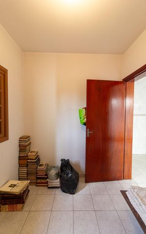 Casa para alugar com 261m², 4 quartos e 4 vagasQuarto de Serviço