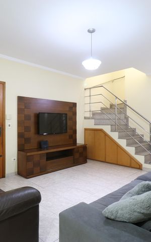Casa à venda com 263m², 3 quartos e 4 vagasSala
