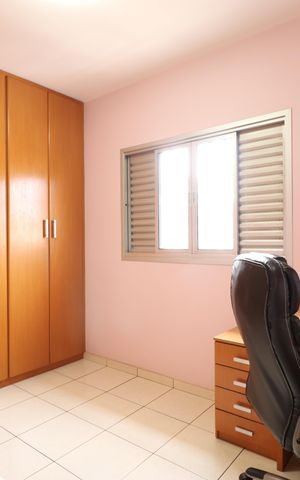 Casa à venda com 263m², 3 quartos e 4 vagasQuarto