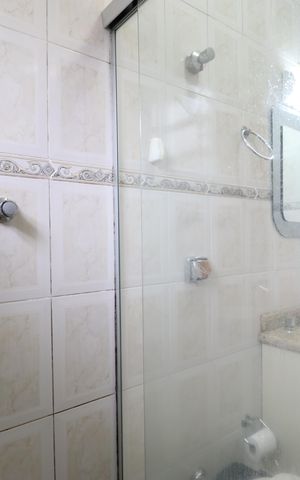 Casa à venda com 263m², 3 quartos e 4 vagasBanheiro Social