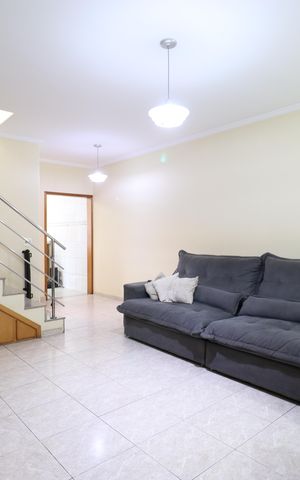 Casa à venda com 263m², 3 quartos e 4 vagasSala