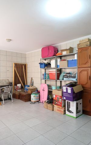 Casa à venda com 263m², 3 quartos e 4 vagasQuarto de Serviço
