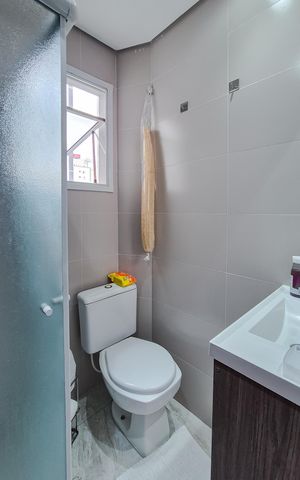 Apartamento à venda com 380m², 4 quartos e 3 vagas Apartamento à venda com 380m², 4 quartos e 3 vagasBanheiro Social