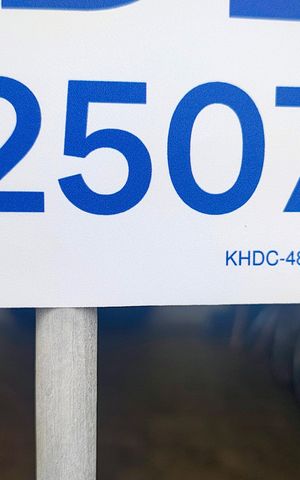 Casa à venda com 150m², 3 quartos e 3 vagas Casa à venda com 150m², 3 quartos e 3 vagasplaca