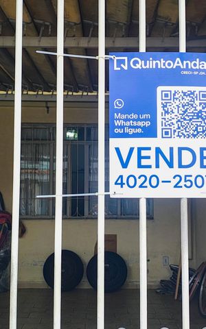 Casa à venda com 150m², 3 quartos e 3 vagas Casa à venda com 150m², 3 quartos e 3 vagasplaca