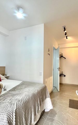 Studio à venda com 29m², 1 quarto e sem vaga Studio à venda com 29m², 1 quarto e sem vagaSala/Quarto