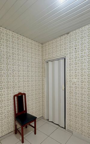 Casa à venda com 200m², 6 quartos e 1 vaga Casa à venda com 200m², 6 quartos e 1 vagaCozinha