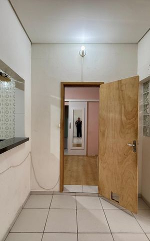 Casa à venda com 200m², 6 quartos e 1 vaga Casa à venda com 200m², 6 quartos e 1 vagaSala
