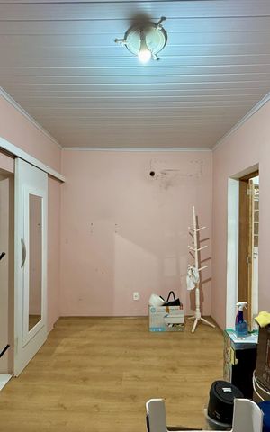 Casa à venda com 200m², 6 quartos e 1 vaga Casa à venda com 200m², 6 quartos e 1 vagaQuarto 3