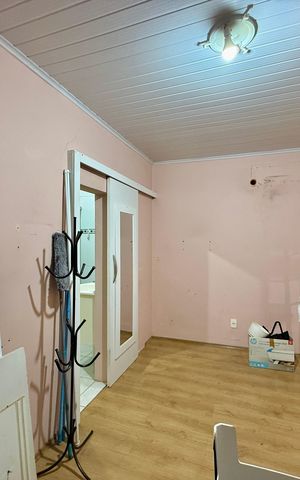 Casa à venda com 200m², 6 quartos e 1 vaga Casa à venda com 200m², 6 quartos e 1 vagaQuarto 3