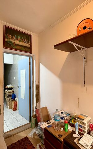 Casa à venda com 200m², 6 quartos e 1 vaga Casa à venda com 200m², 6 quartos e 1 vagaQuarto 4