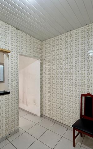 Casa à venda com 200m², 6 quartos e 1 vaga Casa à venda com 200m², 6 quartos e 1 vagaCozinha
