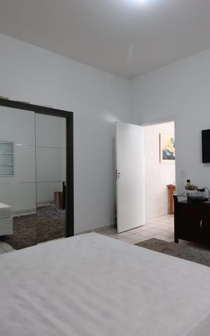 Casa à venda com 250m², 6 quartos e 3 vagasSala/Quarto - Casa 4