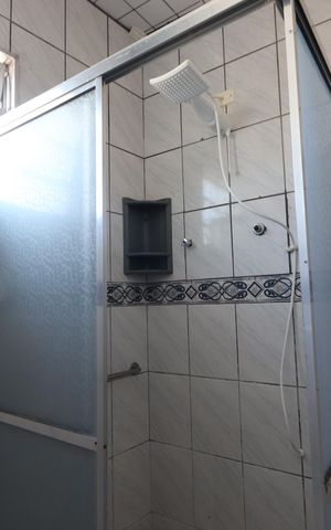Casa à venda com 250m², 6 quartos e 3 vagasBanheiro