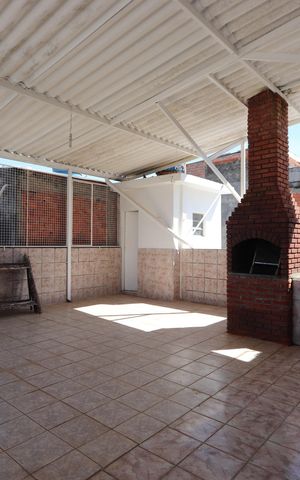 Casa à venda com 250m², 6 quartos e 3 vagasQuintal