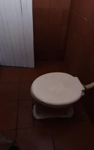 Casa à venda com 250m², 6 quartos e 3 vagasBanheiro - casa 2