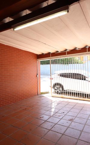 Casa à venda com 250m², 6 quartos e 3 vagasGaragem