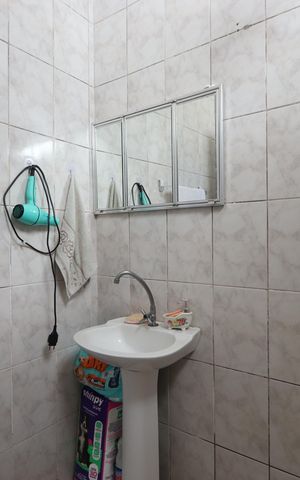Casa à venda com 250m², 6 quartos e 3 vagasBanheiro - Casa 4