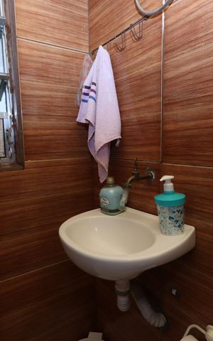 Casa à venda com 250m², 6 quartos e 3 vagasBanheiro - Casa 3