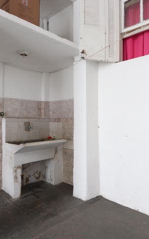 Casa à venda com 250m², 6 quartos e 3 vagasLavanderia - Casa 3