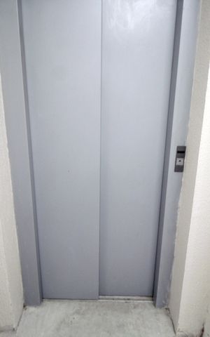 Apartamento à venda com 76m², 2 quartos e 1 vagaElevador