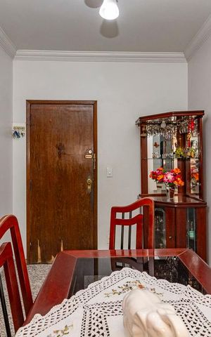 Apartamento à venda com 90m², 3 quartos e 2 vagas Apartamento à venda com 90m², 3 quartos e 2 vagasSala 2