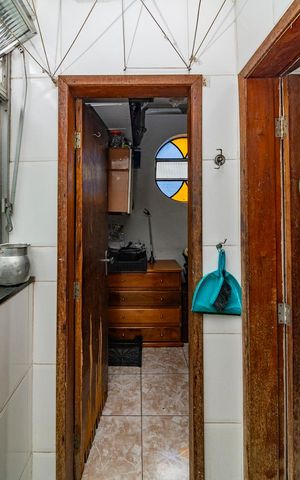 Apartamento à venda com 90m², 3 quartos e 2 vagas Apartamento à venda com 90m², 3 quartos e 2 vagasQuarto de Serviço