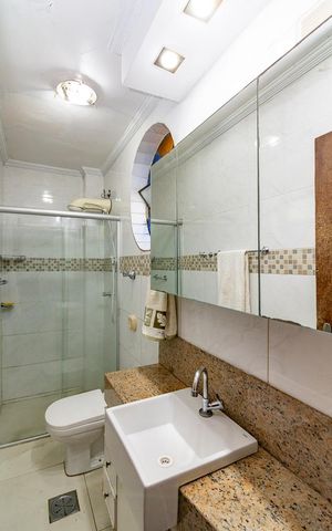 Apartamento à venda com 90m², 3 quartos e 2 vagas Apartamento à venda com 90m², 3 quartos e 2 vagasBanheiro da Suíte