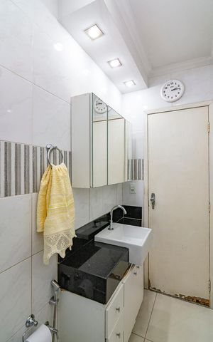 Apartamento à venda com 90m², 3 quartos e 2 vagas Apartamento à venda com 90m², 3 quartos e 2 vagasBanheiro Social
