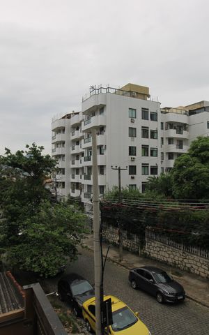 Apartamento à venda com 72m², 2 quartos e 1 vagaSala - Varanda
