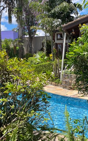 Casa de condomínio para alugar com 950m², 4 quartos e 6 vagasÁrea comum - Piscina