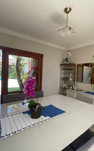 Casa de condomínio para alugar com 950m², 4 quartos e 6 vagasSala de Jantar