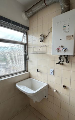 Apartamento à venda com 78m², 3 quartos e 1 vagaÁrea de Serviço
