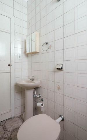 Casa à venda com 100m², 1 quarto e sem vagaBanheiro