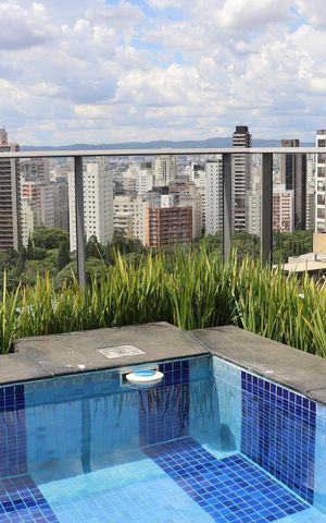 Studio à venda com 48m², 1 quarto e 1 vagaPiscina