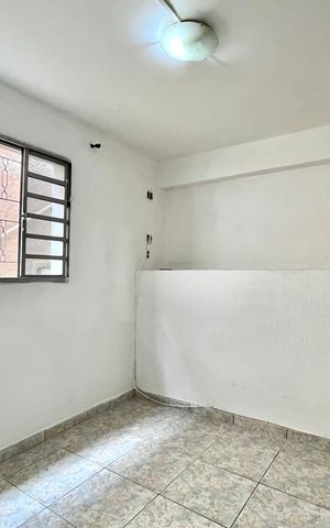 Casa à venda com 300m², 5 quartos e 2 vagas Casa à venda com 300m², 5 quartos e 2 vagasSala 1
