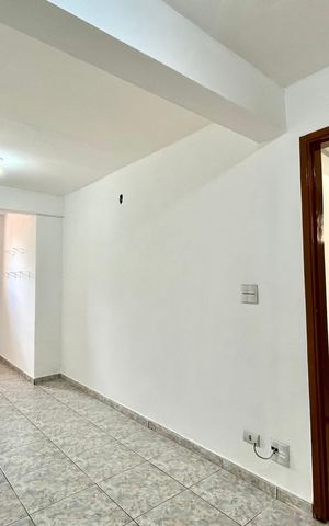 Casa à venda com 300m², 5 quartos e 2 vagas Casa à venda com 300m², 5 quartos e 2 vagasQuarto 1
