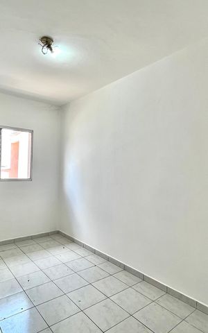 Casa à venda com 300m², 5 quartos e 2 vagas Casa à venda com 300m², 5 quartos e 2 vagasQuarto 3
