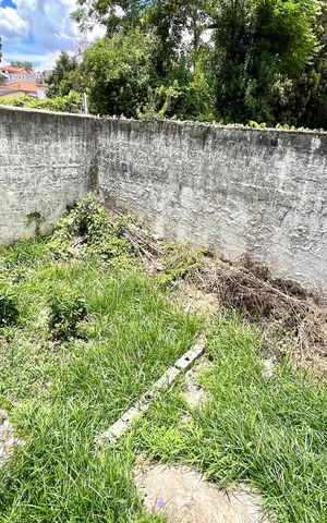Casa à venda com 300m², 5 quartos e 2 vagas Casa à venda com 300m², 5 quartos e 2 vagasQuintal