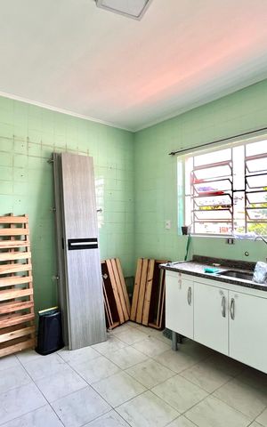 Casa à venda com 300m², 5 quartos e 2 vagas Casa à venda com 300m², 5 quartos e 2 vagasCozinha 2