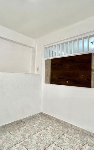 Casa à venda com 300m², 5 quartos e 2 vagas Casa à venda com 300m², 5 quartos e 2 vagasSala 1