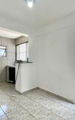 Casa à venda com 300m², 5 quartos e 2 vagas Casa à venda com 300m², 5 quartos e 2 vagasCozinha 1