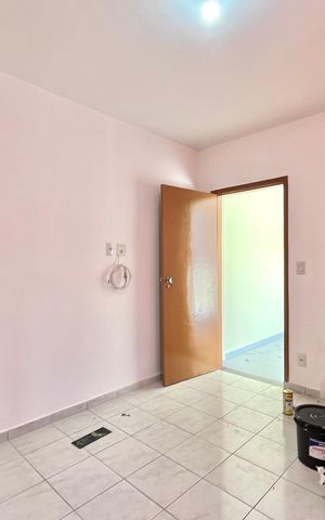 Casa à venda com 300m², 5 quartos e 2 vagas Casa à venda com 300m², 5 quartos e 2 vagasSala 2