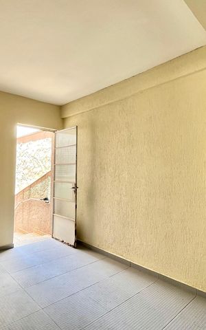 Casa à venda com 300m², 5 quartos e 2 vagas Casa à venda com 300m², 5 quartos e 2 vagasÁrea externa
