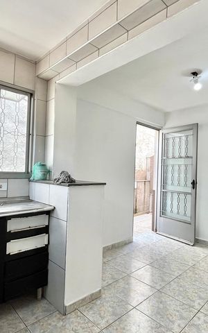 Casa à venda com 300m², 5 quartos e 2 vagas Casa à venda com 300m², 5 quartos e 2 vagasCozinha 1