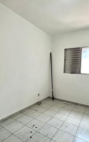 Casa à venda com 300m², 5 quartos e 2 vagas Casa à venda com 300m², 5 quartos e 2 vagasQuarto 3